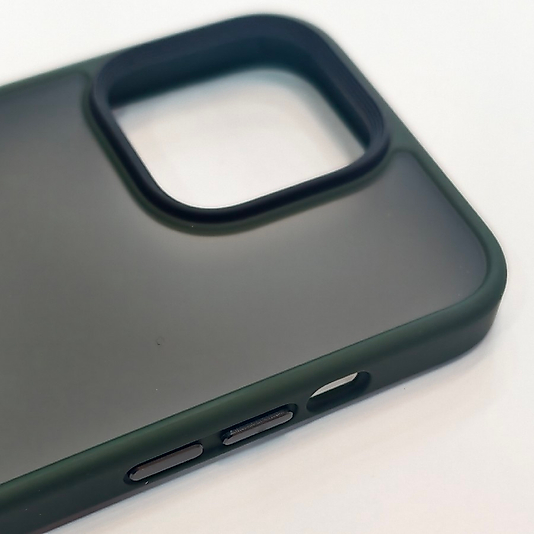 iPhone 13 Pro Spada Panzer Serisi Kılıf - Yeşil