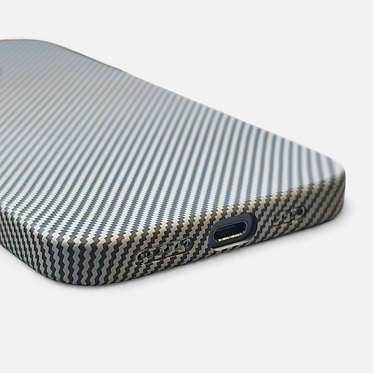iPhone 16 Pro Max Uyumlu Magsafe Şarj Özellikli Pix Reform Kılıf - Siyah