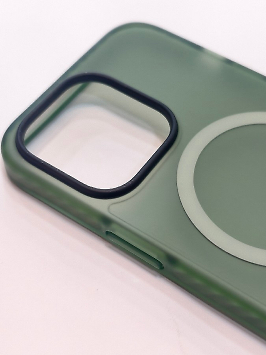 iPhone 13 Pro Spada Armor Serisi MagSafe Uyumlu Kılıf - Yeşil