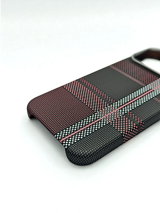 iPhone 17 Pro Max Uyumlu Magsafe Şarj Özellikli Karbon Desenli Kılıf - Kilim